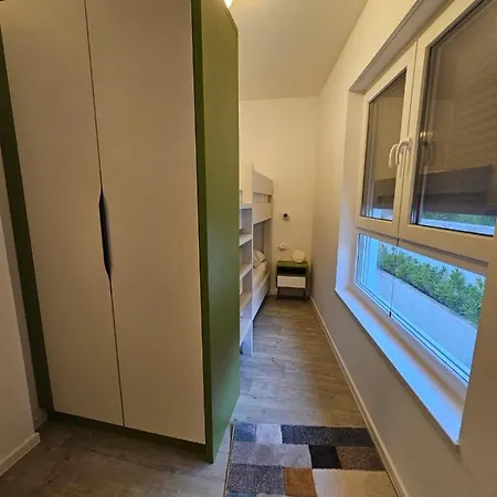 Hana Lux Apartment *